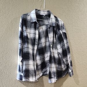 Old Navy Black and White Boyfriend Shirt